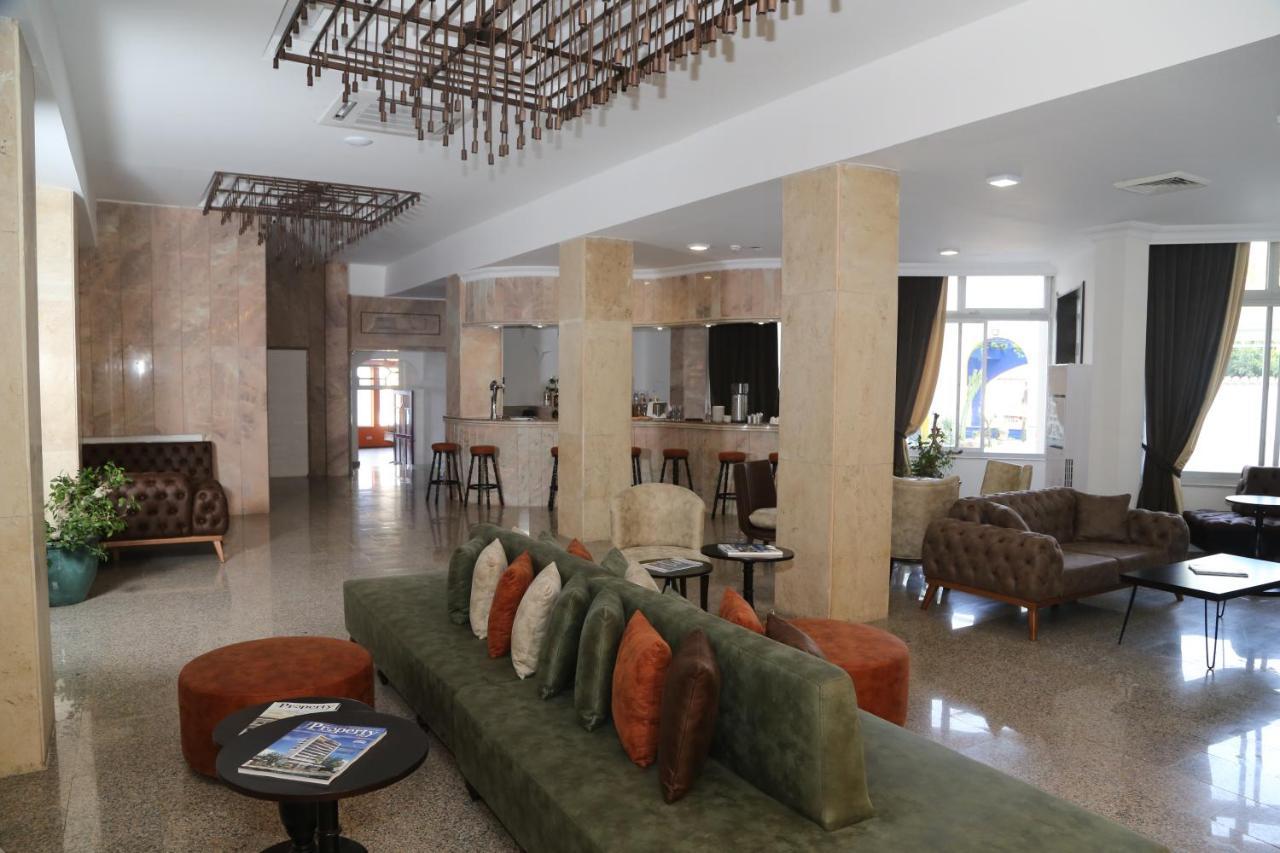 Celebrity Hotel Лапитос Экстерьер фото
